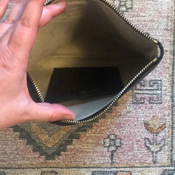 GiGi New York All in one bag